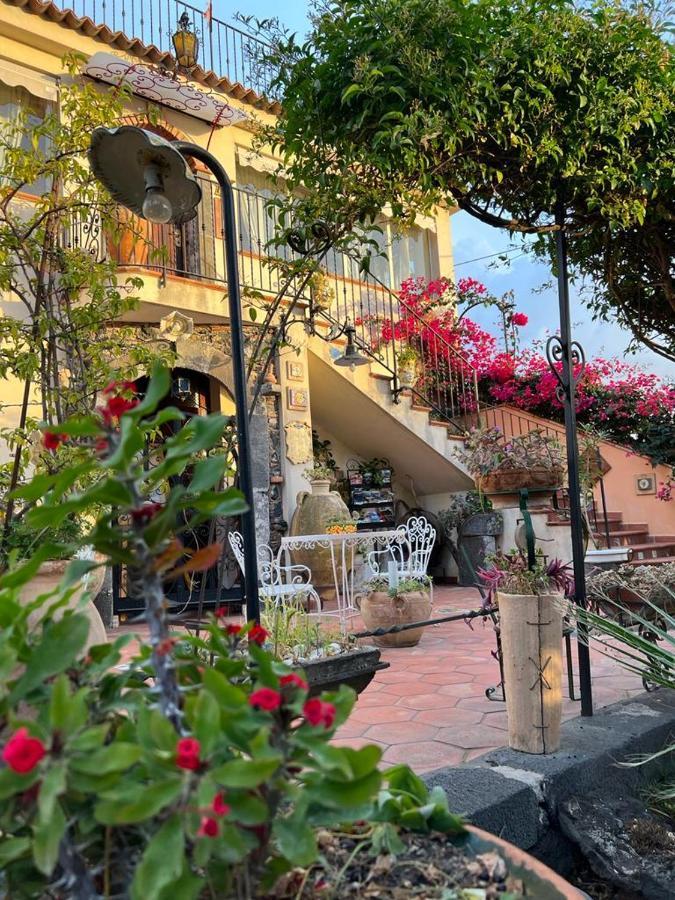 陶尔米纳La Capanna Di Giuseppe E Maria住宿加早餐旅馆 外观 照片